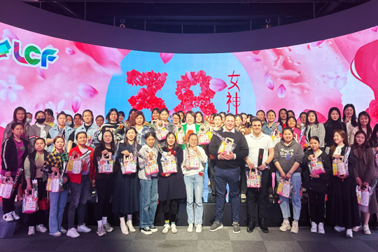 魅力女神节•巾帼绽芳华 | 永利集团官网开展三八国际妇女节慰问活动